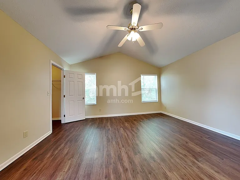 4857 Rialto Ridge Dr — Photo 10