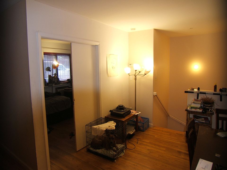 2nd image of 170 Scholes St APT 1A