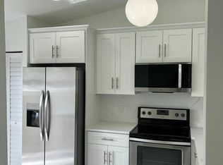 10212 Boca Bnd E #D1, Boca Raton, FL 33428
