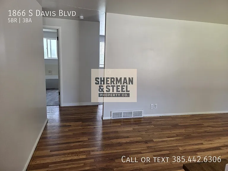 1866 S Davis Blvd — Photo 6