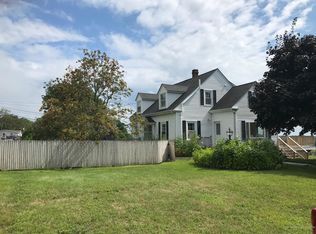 90 W Meadow Rd, Rockland, ME 04841