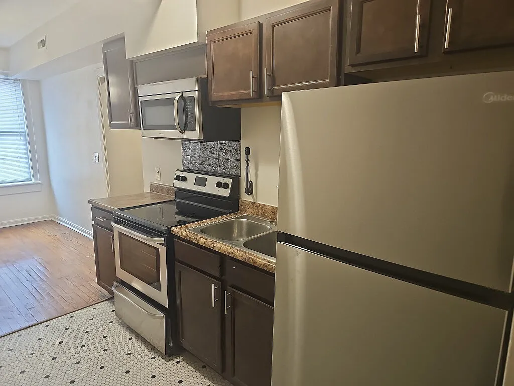 Parkview Apartments LLC — Photo 4
