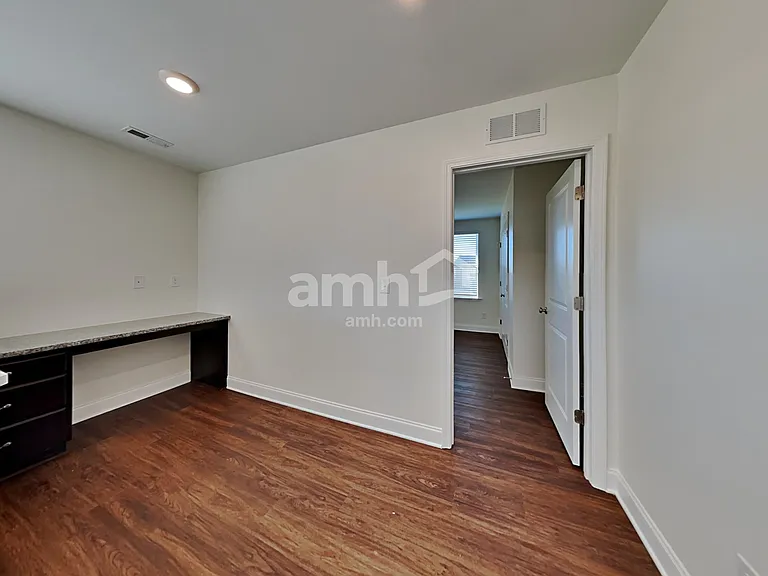 112 Twin River Dr — Photo 10