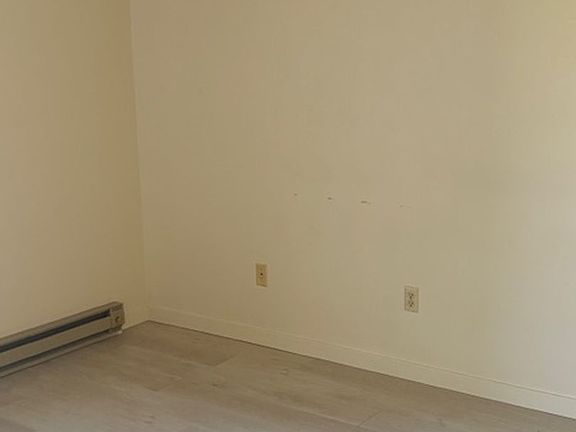 2nd image of 1315 E Broadway St #7