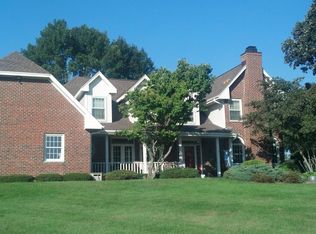 W312S525 Wildwood Trl, Delafield, WI 53018