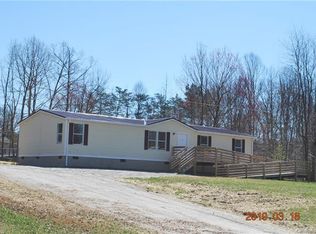 53 Spicewood Dr, Nebo, NC 28761