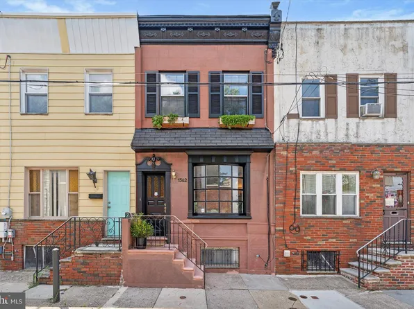 1542 Emily St, Philadelphia, PA 19145