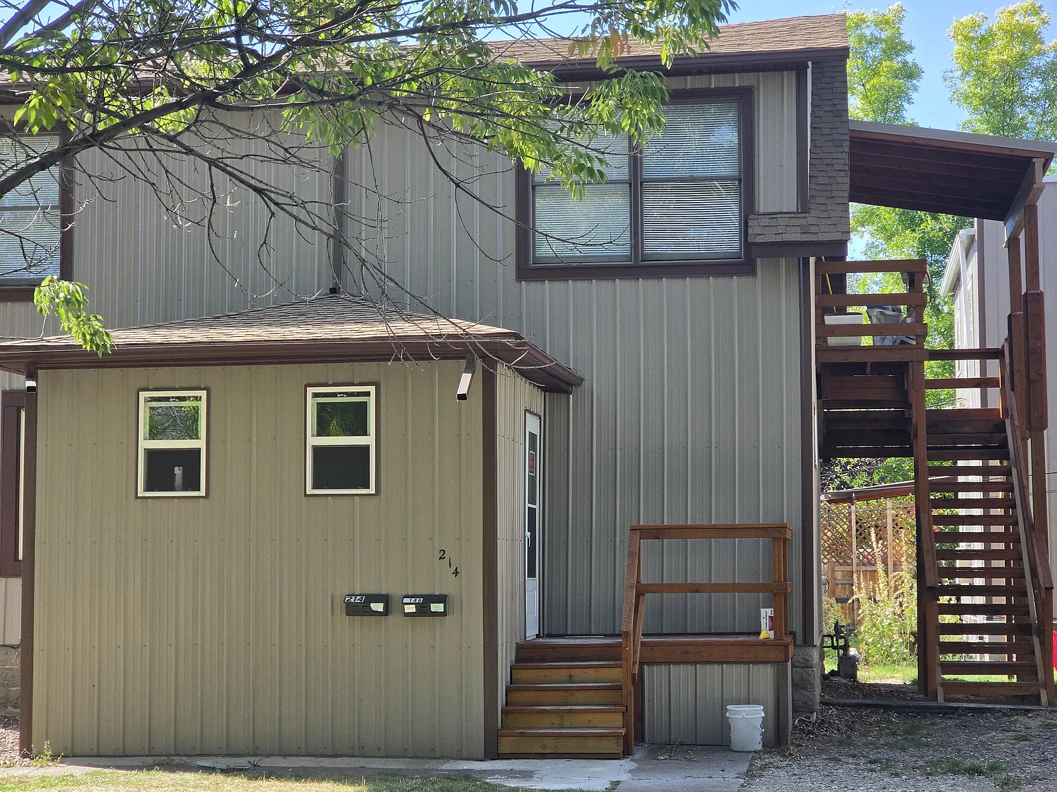 2 bed, 750 sqft, $950 — Photo 1