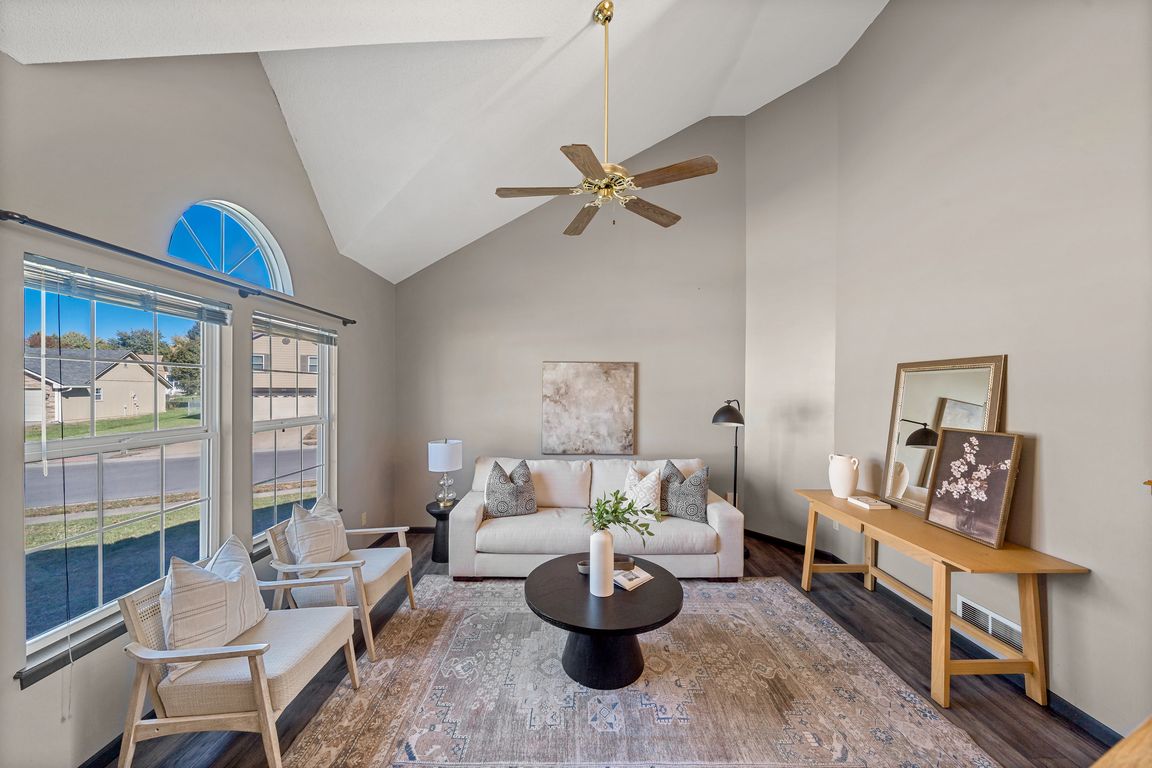 next background image