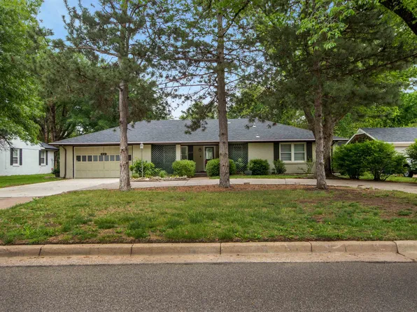 210 N Edgemoor St, Wichita, KS 67208