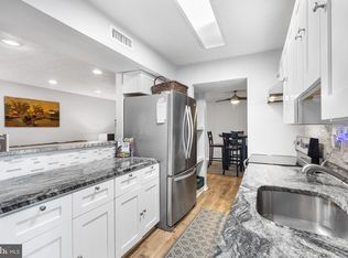 7710 Hanover Pkwy APT T2, Greenbelt, MD 20770