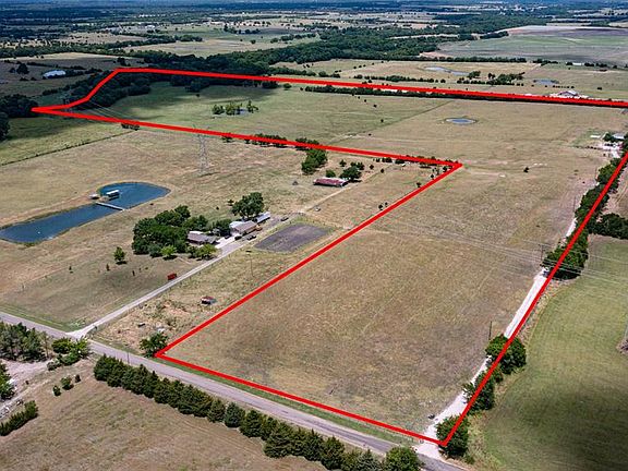 2nd image of 330 County Road 1001