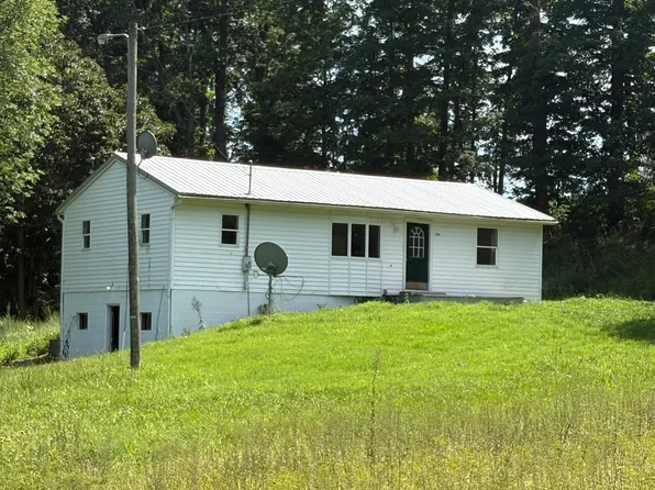 2704 Fishing Creek Rd, Yosemite, KY 42566