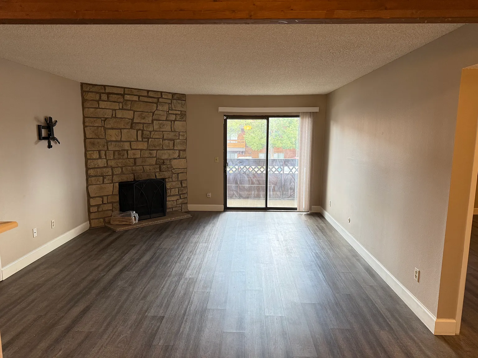Wright St, Lakewood — Photo 3