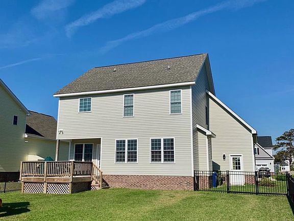 4th image of 1204 Hidden Cove Ave