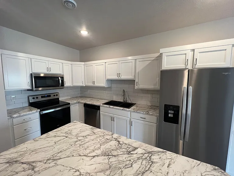 1926 S Shafer Ave #6112 — Photo 3