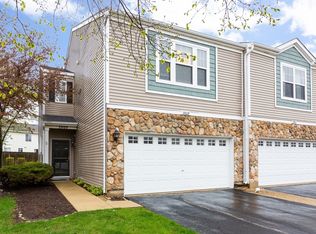 3909 Blackstone Dr, Aurora, IL 60504