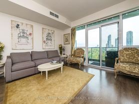160 Vanderhoof Ave