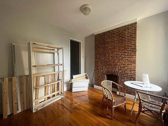 2nd image of 521 W 156th St APT 4
