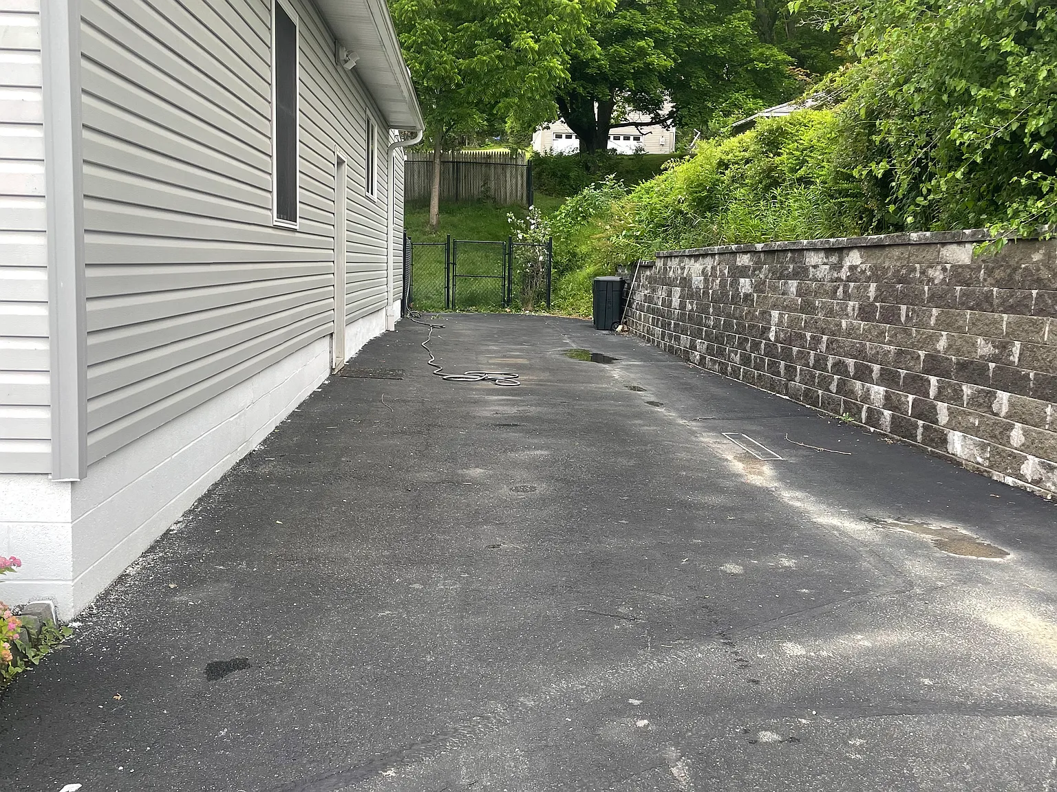4 bed, 2262 sqft, $2,350 — Photo 3