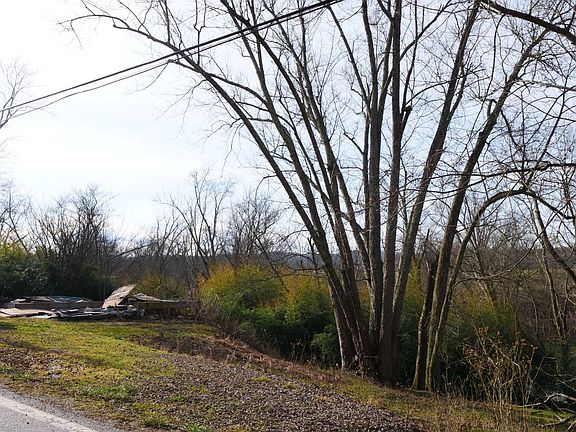 4th image of 3983 Newark Rd