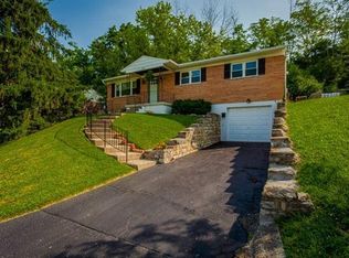 25 Woodlawn Ter, Newport, KY