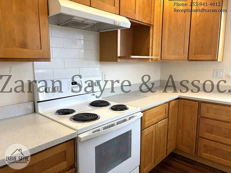 1114 E 29th St #A — Photo 9