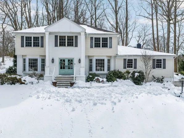 77 Bunker Hill Drive, Middletown, NJ 07748