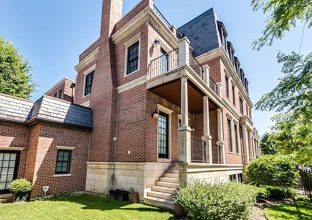 1st image of 2865 N Paulina St