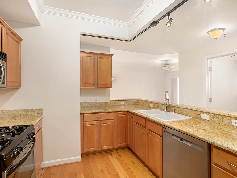 283 S Zeeb Rd #204 — Photo 15
