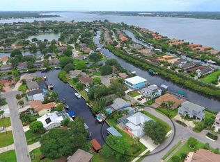 316 43rd Street Blvd NE, Bradenton, FL 34208