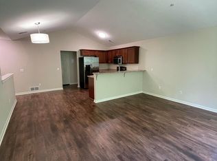 11441 N Woods Dr #11441, Utica, MI 48317