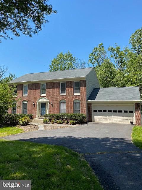 1st image of 3302 Tuckaway Ct