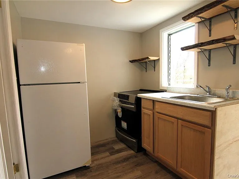 71 Miller Rd #5-6 — Photo 8