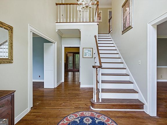 3rd image of 118 Ashford Park