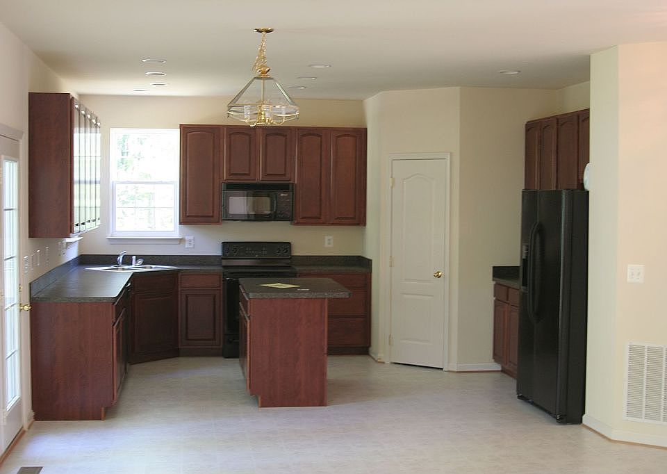 2nd image of 17145 Leeward Ct