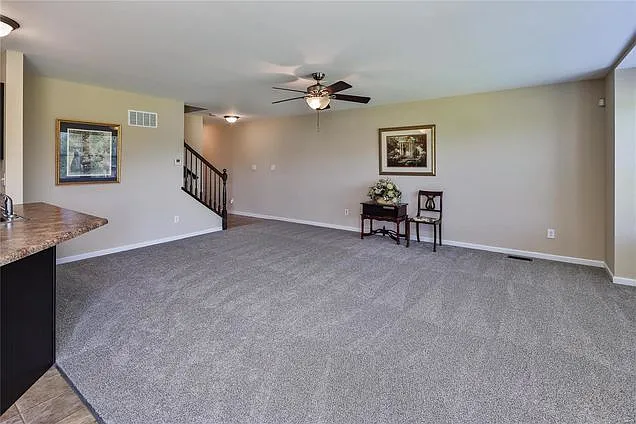 2115 Maple Glen Ct — Photo 4