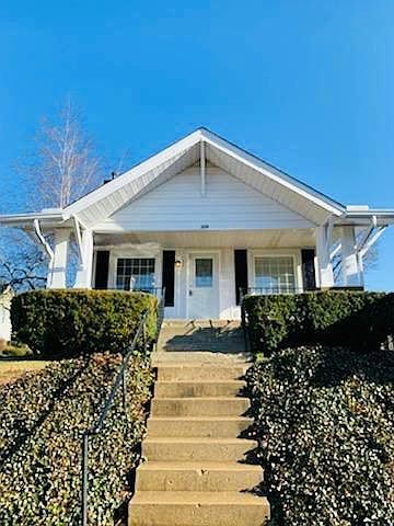 1st image of 304 N Mount Pleasant Ave