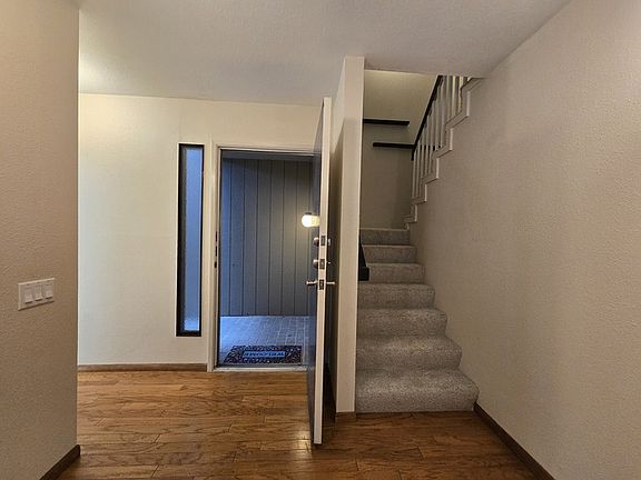 2nd image of 1036 Vanderbilt Way