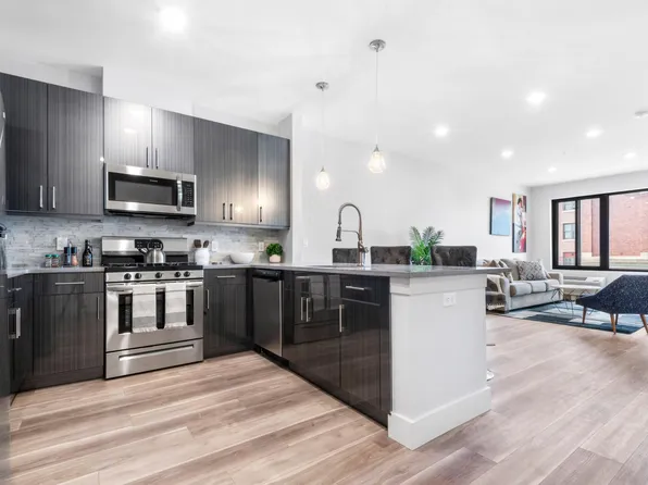 271 Sip Avenue image 11 of 19