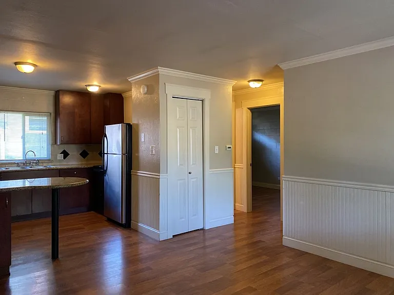 125 E Mrytle Flats — Photo 34