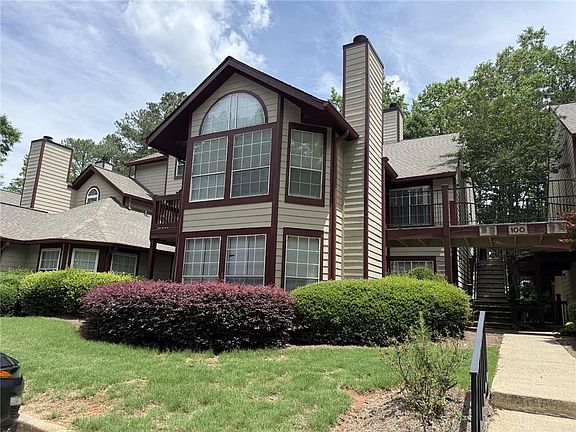 3rd image of 105 Hawkstone Way