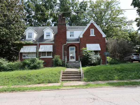 137 W South St, Dyer, TN 38330