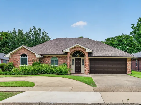 2204 Middle Creek Blvd, Bossier City, LA 71111