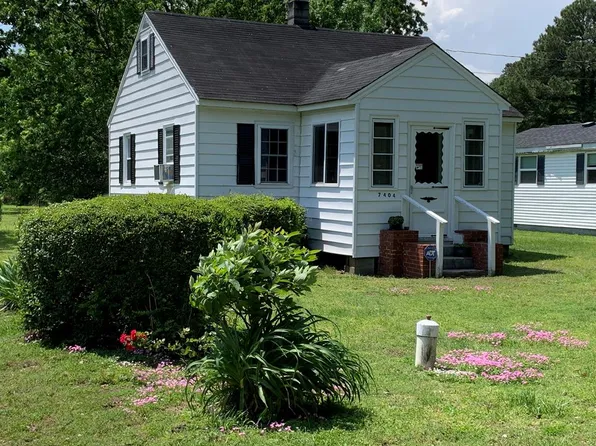 7404 Church Ct, Nassawadox, VA 23413