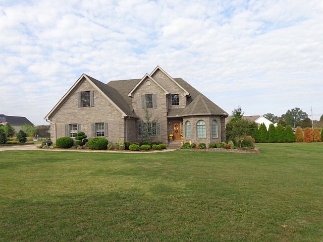 1st image of 656 Sunrise Dr