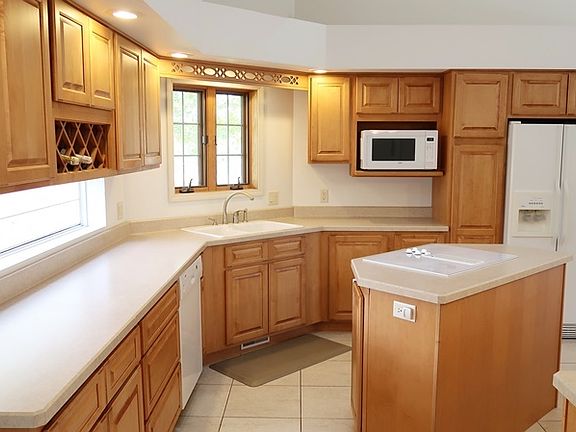 5th image of 3-376 Caribou Ct