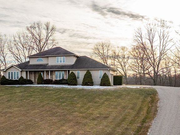 2nd image of 3087 Glenfinnan Dr