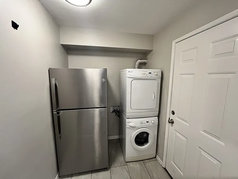 1400 NE 118th Ave #2 — Photo 9