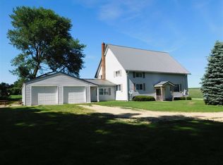 10802 N Pecatonica Rd, Leaf River, IL 61047